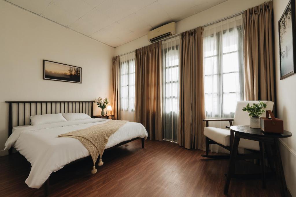 Dusk House – Hanoi